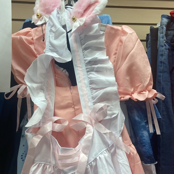 Maid outfit - Picture 3 of 3